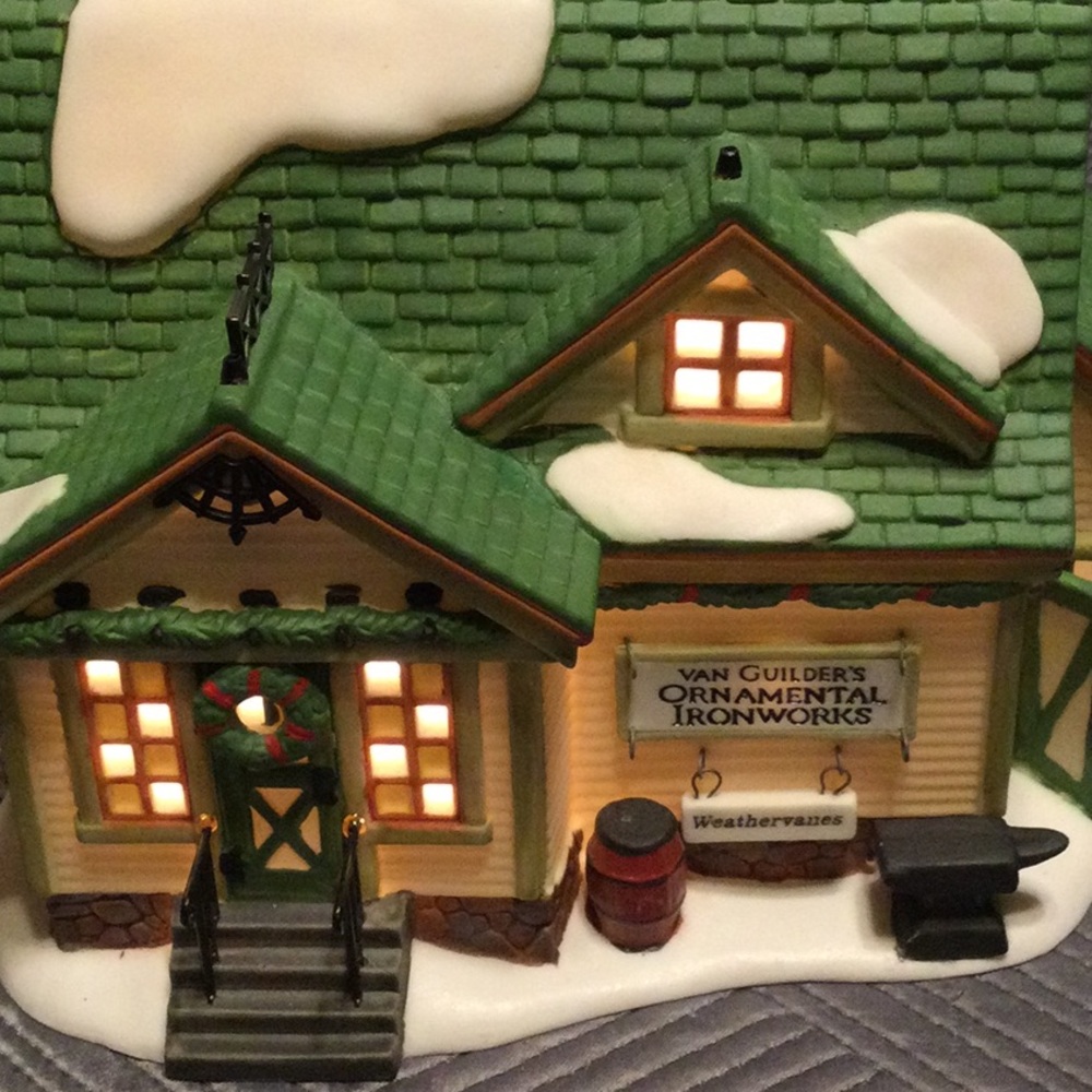 Department 56 New England Village Series “Van Guilder’s Ornamental Ironworks” - Picture 6 of 11